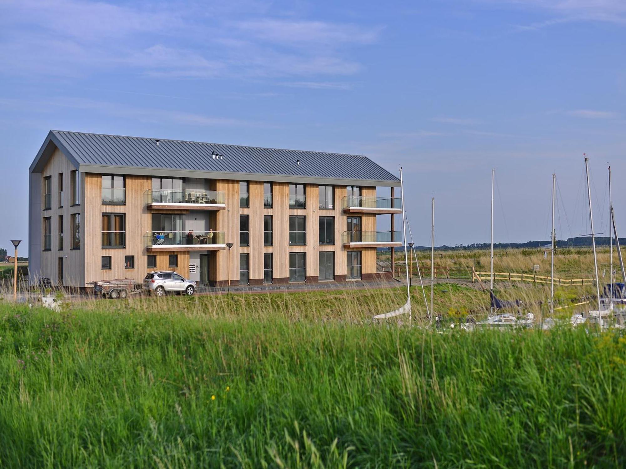 Waterlodge Blue Lagoon On A Jetty For 4 People Kamperland Exteriör bild